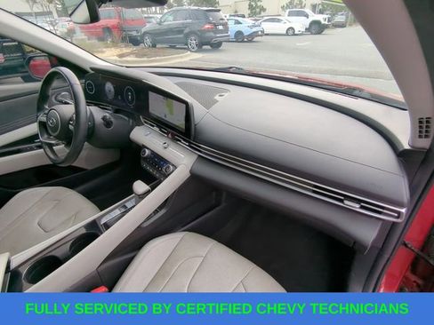Used 2022 Hyundai Elantra Limited image 48