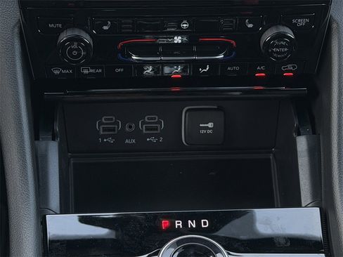 New 2025 Jeep Grand Cherokee L Altitude image 16