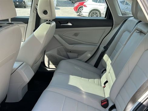 Used 2023 Volkswagen Jetta SE w/ Panoramic Sunroof Package FWD image 23