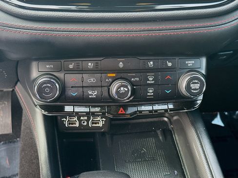 Used 2024 Dodge Durango R/T image 15