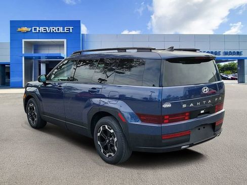 Used 2025 Hyundai Santa Fe SEL FWD image 3