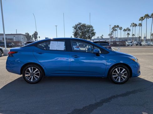 Used 2024 Nissan Versa SV image 5