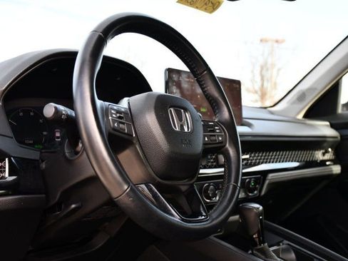 Used 2023 Honda Accord EX-L image 12