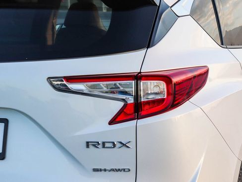 Used 2024 Acura RDX SH-AWD w/ Technology Package image 9