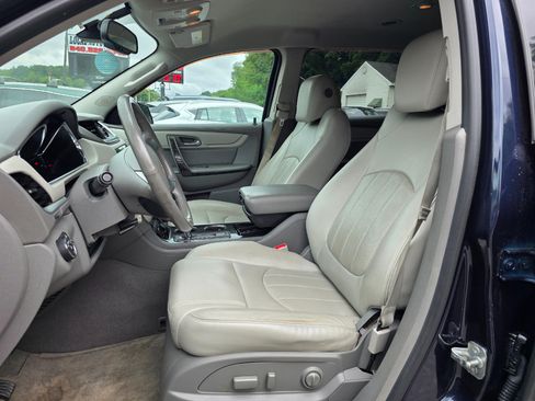 Used 2017 Chevrolet Traverse Premier image 9