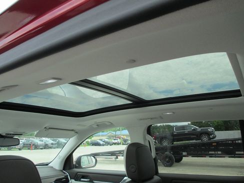 New 2025 GMC Acadia Denali image 16