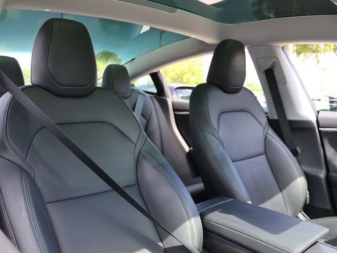 Used 2024 Tesla Model 3 Long Range AWD/4WD image 32