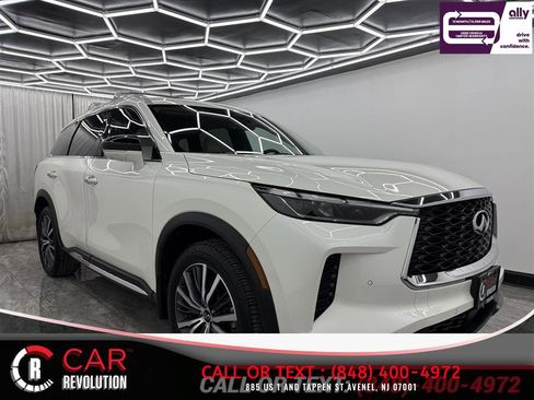 Used 2023 INFINITI QX60 Sensory w/ Cargo Package image 1