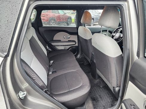 Used 2018 Kia Soul image 26