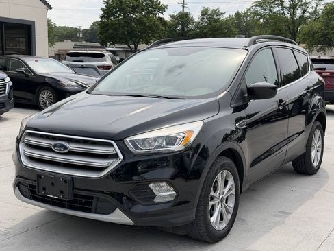 Used 2018 Ford Escape SEL AWD/4WD image 2