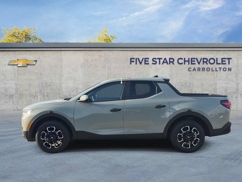 Used 2024 Hyundai Santa Cruz SE FWD image 5
