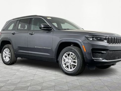New 2026 Jeep Grand Cherokee Laredo X AWD/4WD image 3