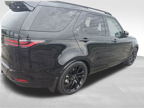 Used 2025 Land Rover Discovery Dynamic SE image 5