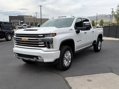 Used 2023 Chevrolet Silverado 3500 High Country w/ Z71 Off-Road Package AWD/4WD image 12
