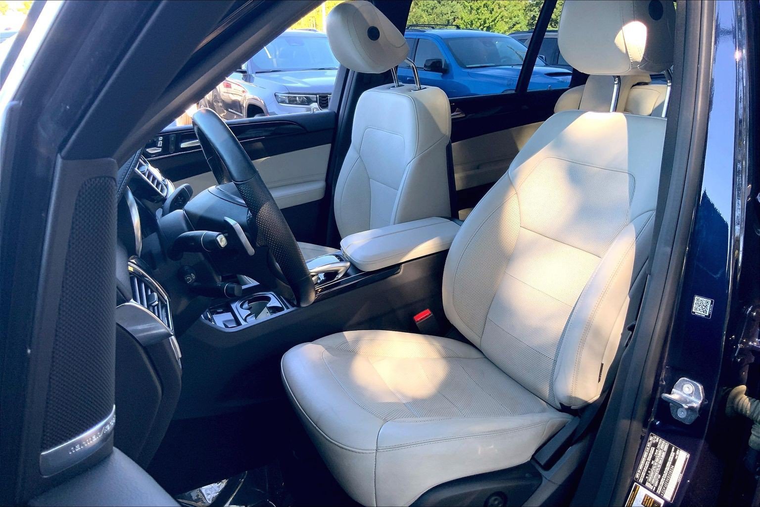 Used 2019 Mercedes-Benz GLS 450 4MATIC image 8