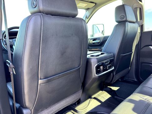 Used 2021 GMC Sierra 2500 Denali w/ Denali Ultimate Package image 21