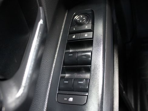 Used 2024 Toyota Tacoma SR5 AWD/4WD image 20