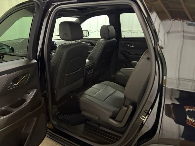 Used 2022 Chevrolet Traverse RS AWD/4WD image 24