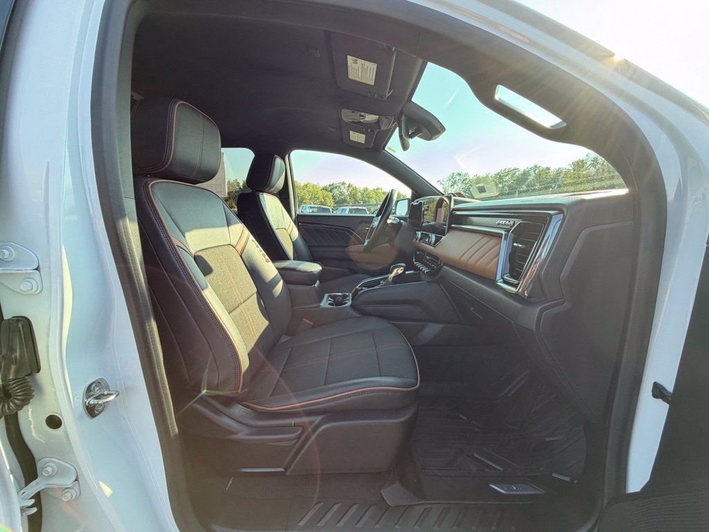 Used 2023 GMC Canyon AT4 AWD/4WD image 21
