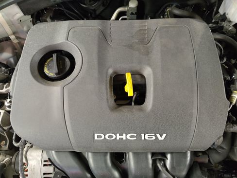 Used 2018 Hyundai Elantra SE FWD image 30