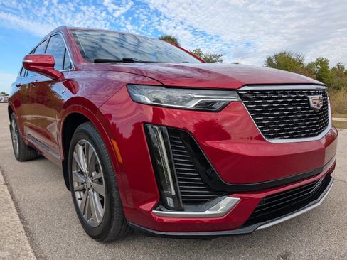 Used 2021 Cadillac XT6 Premium Luxury image 11