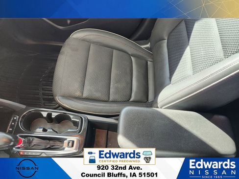 Used 2023 Chevrolet TrailBlazer RS w/ Sun and Liftgate Package FWD image 33