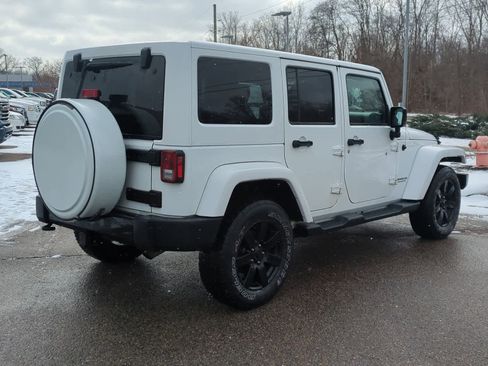 Used 2014 Jeep Wrangler Altitude image 8