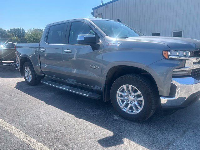 Used 2020 Chevrolet Silverado 1500 LT w/ Texas Edition AWD/4WD image 3