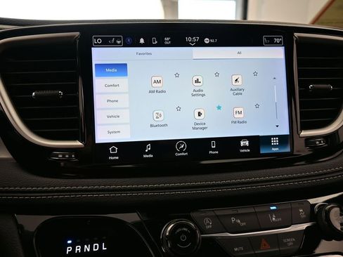 Used 2023 Chrysler Pacifica Touring-L w/ S Appearance Package image 20