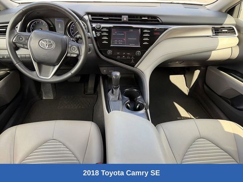 Used 2018 Toyota Camry SE w/ Convenience Package image 10