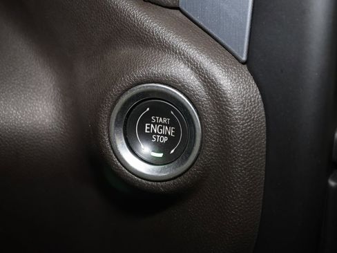 Used 2020 GMC Sierra 3500 SLT w/ Gooseneck/5TH Wheel Package image 24