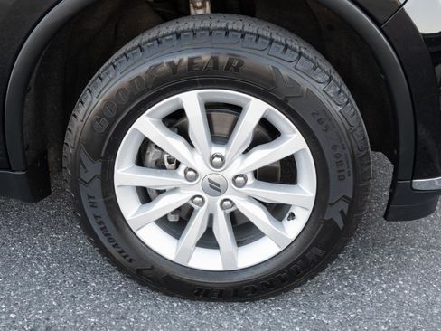 Used 2019 Dodge Durango SXT image 35