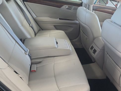 Used 2012 Toyota Avalon image 13
