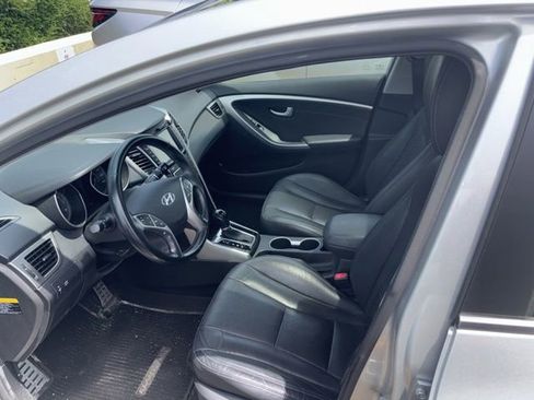 Used 2014 Hyundai Elantra GT w/ Option Group 03 FWD image 5