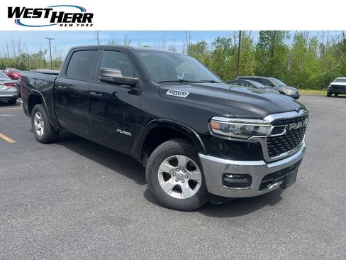 Used 2025 RAM 1500 Big Horn AWD/4WD image 1