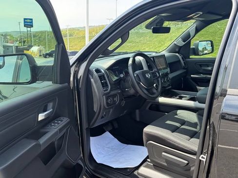 New 2026 RAM 1500 Express AWD/4WD image 14
