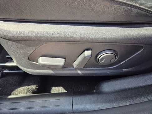 Used 2024 Kia Sportage EX image 5