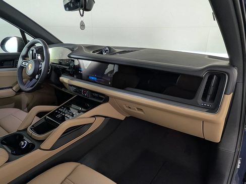 New 2026 Porsche Cayenne AWD/4WD image 19