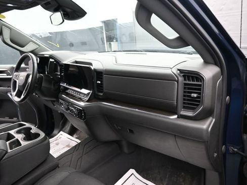 Used 2023 Chevrolet Silverado 1500 LT image 17
