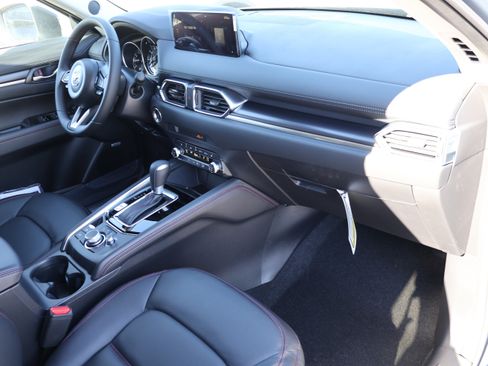 New 2025 MAZDA CX-5 Carbon Edition image 11