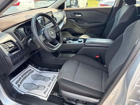 Certified 2023 Nissan Rogue SV AWD/4WD image 19