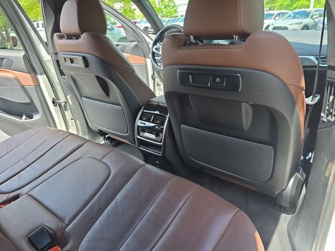 Used 2022 BMW X5 xDrive40i w/ M Sport Package AWD/4WD image 11