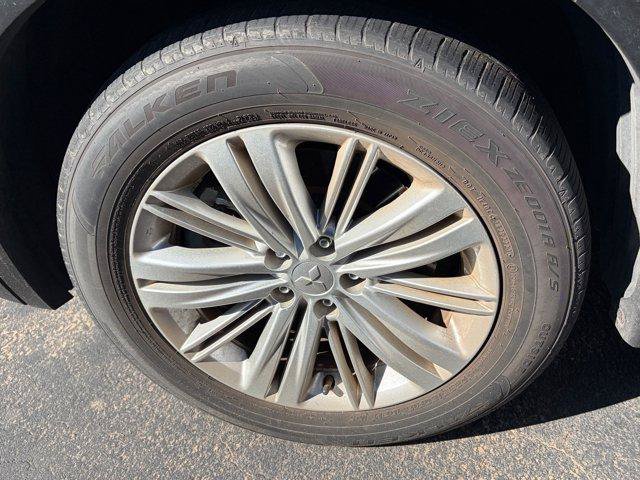 Used 2024 Mitsubishi Outlander ES FWD image 6