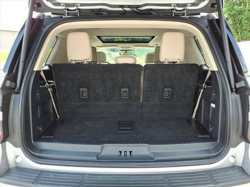 Certified 2024 Ford Expedition Limited AWD/4WD image 4