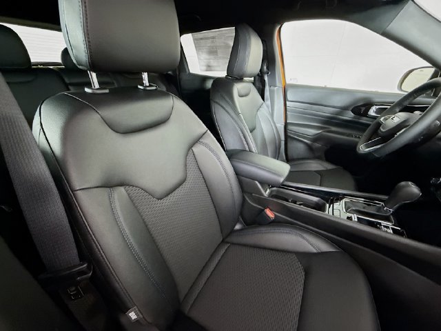 New 2026 Jeep Compass Latitude AWD/4WD image 26