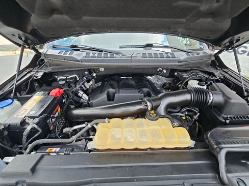 Used 2018 Ford F150 XLT AWD/4WD image 31