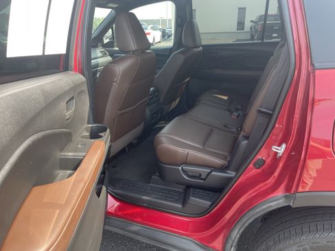 Used 2024 Honda Passport EX-L image 26