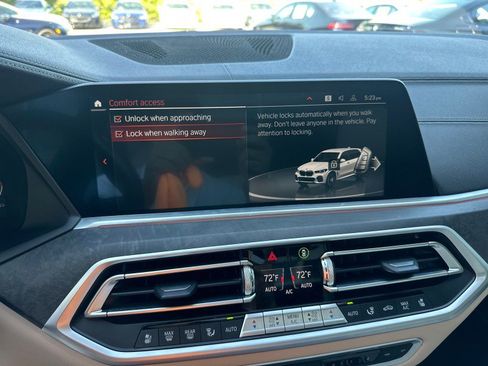 Used 2021 BMW X5 M50i AWD/4WD image 44