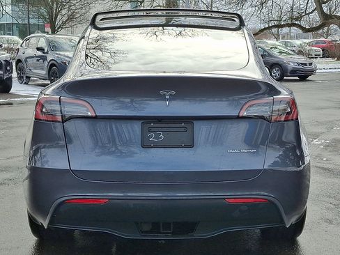 Used 2022 Tesla Model Y Long Range image 5