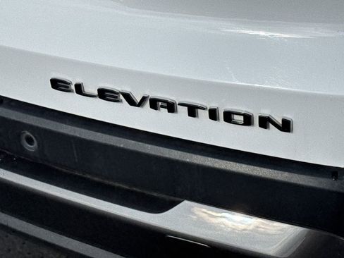 Used 2025 GMC Terrain Elevation image 12